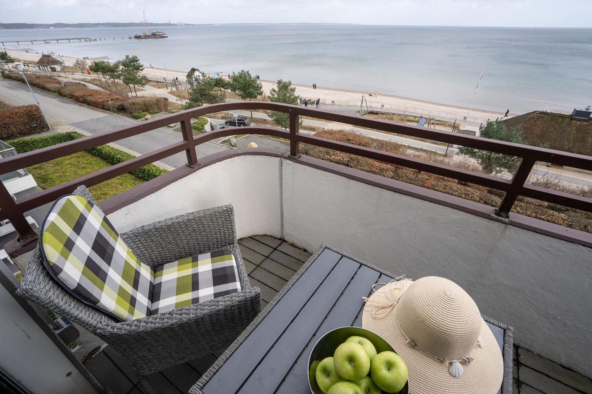 Residenz Am Hang Saltwater Suite Scharbeutz Extérieur photo
